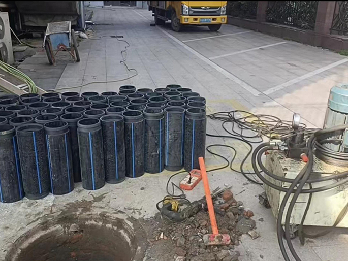 后湖管理区PE置换管厂家 DN315置换管 非开挖管短管置换